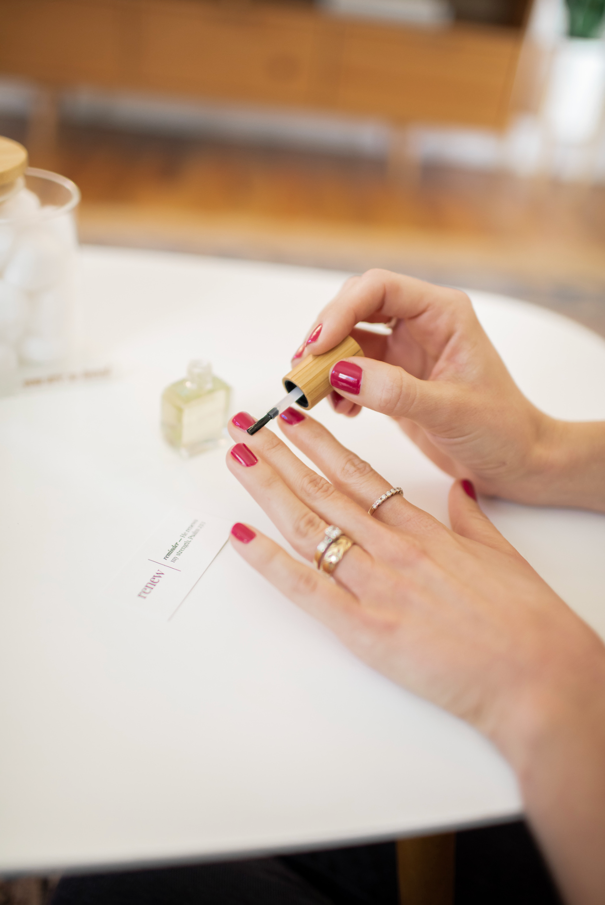'renew' nourishing cuticle oil