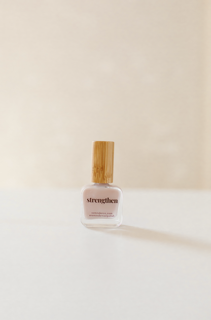 'strengthen' nourishing nail strengthener
